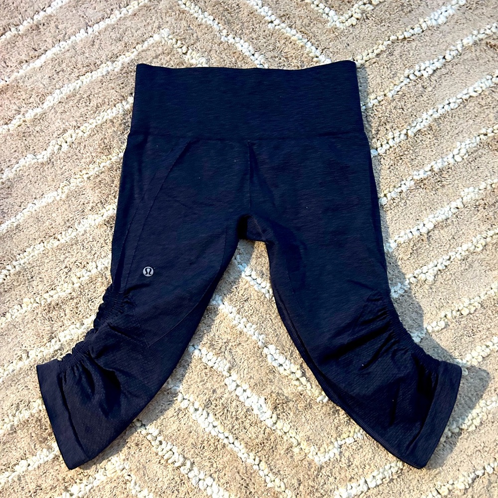 Lululemon in the flow legging